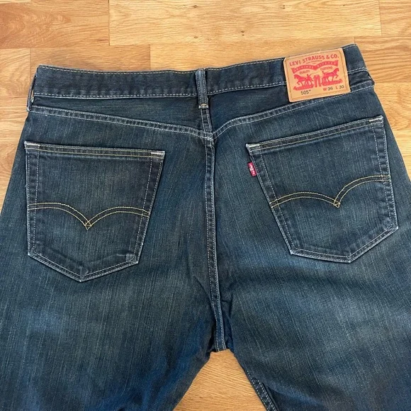 Men’s Levi’s 505 Jeans, 36 x 30, EUC - Picture 11 of 11